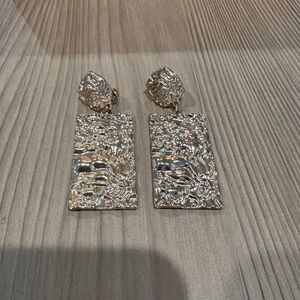 Elegant Silver Textured Earrings